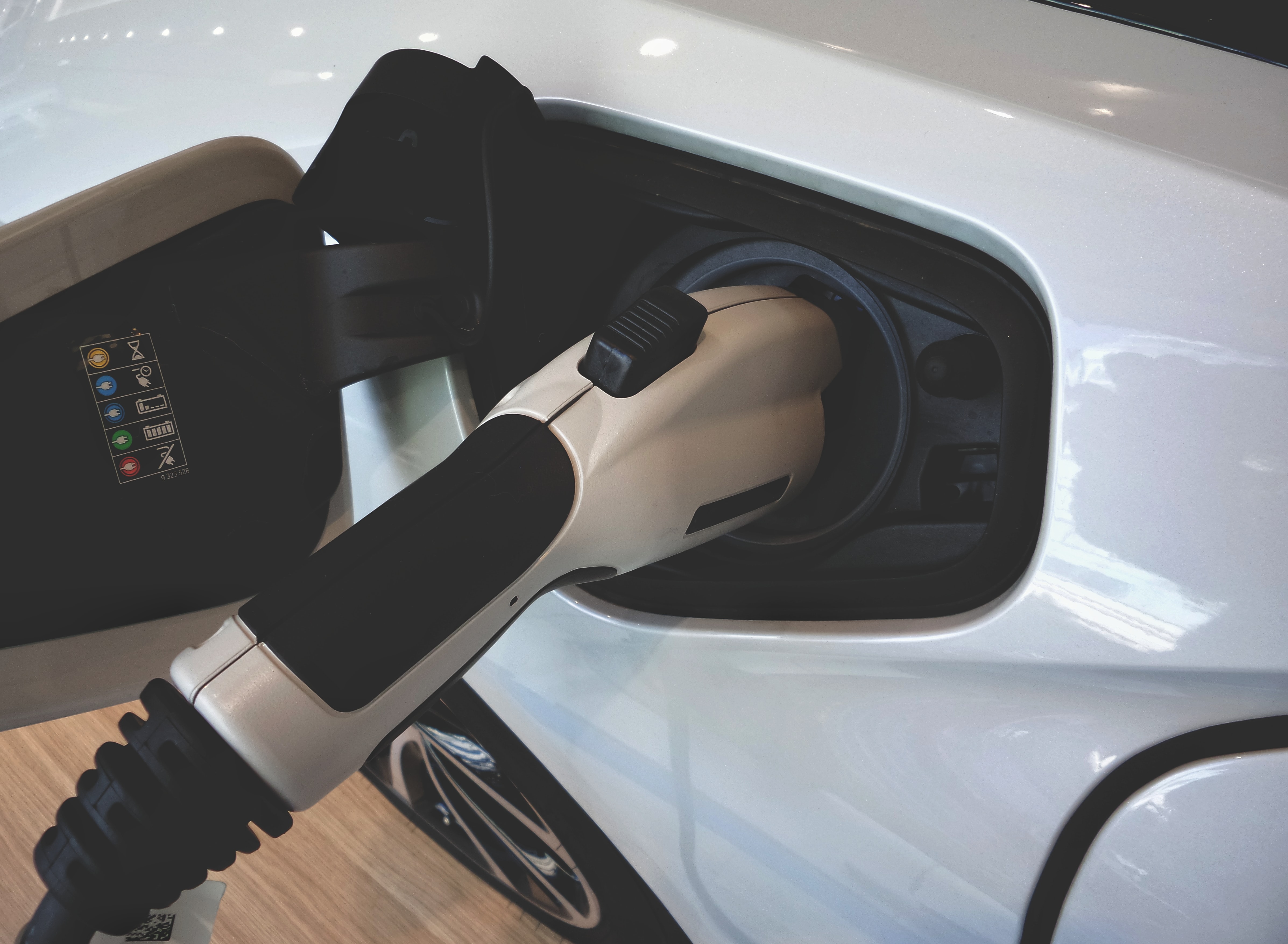 Buying An Electric Car Second-Hand (What You Need To Know)